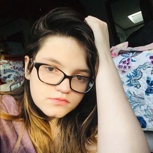 Meet your Posher, Bridgette